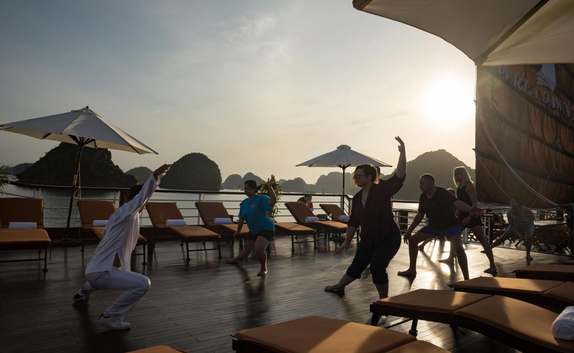 V'Spirit Cruise Hotel Ha Long Exterior photo